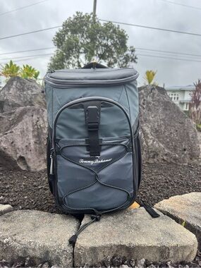 Tommy Bahama Insulated Cooler Backpack Gray Soft-Sided Picnic Beach Travel